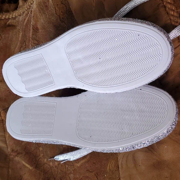 Silver sparkle sneakers - Picture 3 of 5